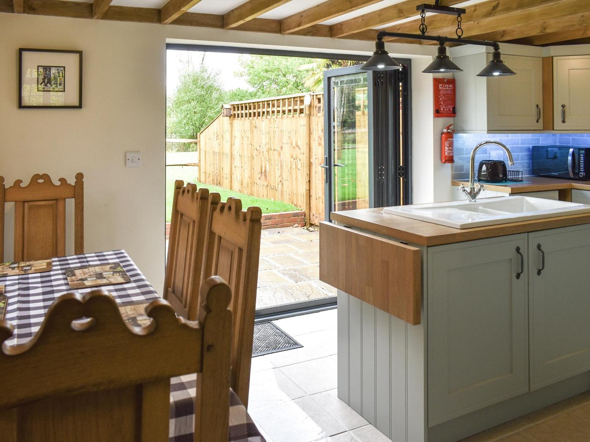 Well Cottage Itchingfield 외부 사진